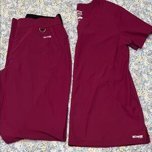 Grey’s Anatomy Workwear Maroon Scrub Set